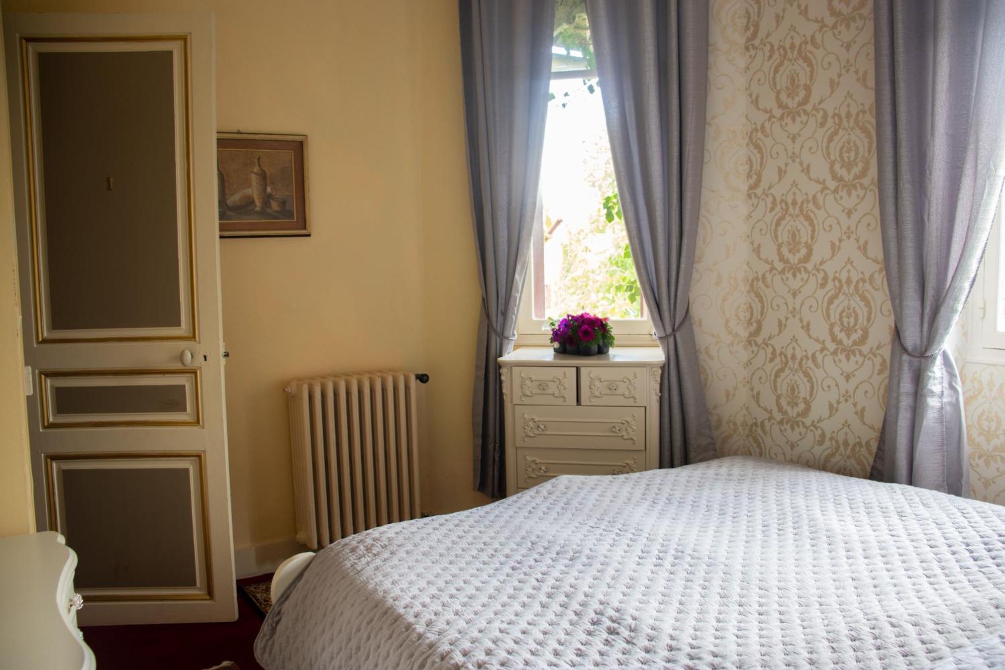 Hotel Le Pavillon De St Agnan Hautefort Zewnętrze zdjęcie
